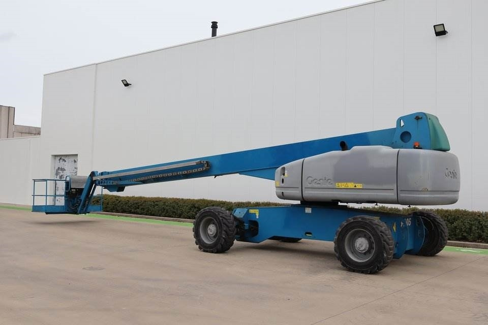 Genie S105 - Телескопична платформа: снимка 3 Genie S105 - Телескопична платформа: снимка 3