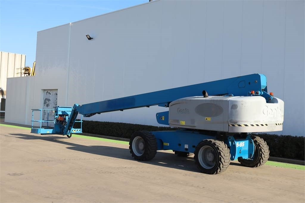 Genie S85 - Телескопична платформа: снимка 3 Genie S85 - Телескопична платформа: снимка 3