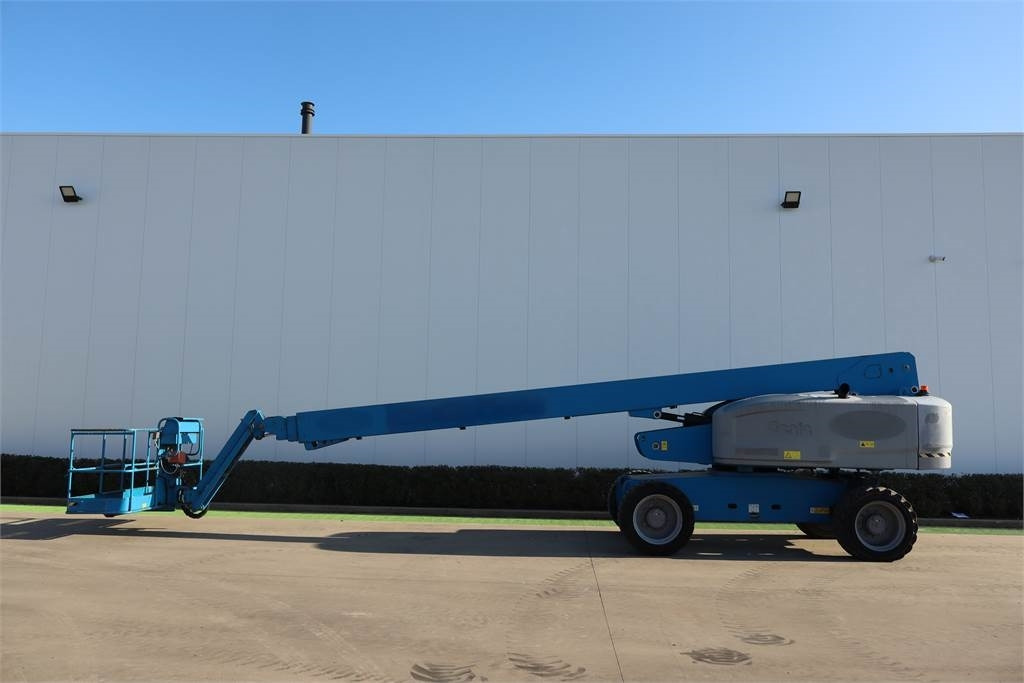 Genie S85 - Телескопична платформа: снимка 1 Genie S85 - Телескопична платформа: снимка 1