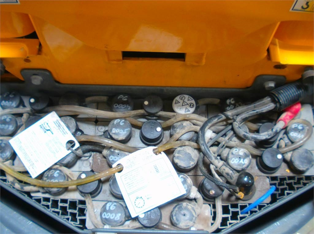 Haulotte STAR 10 - Вертикална работна платформа: снимка 5 Haulotte STAR 10 - Вертикална работна платформа: снимка 5