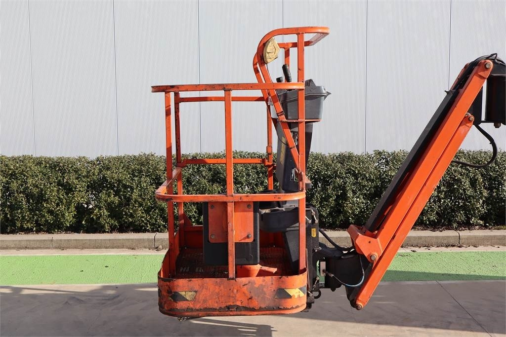 Артикулираща платформа JLG E300AJP: снимка 11