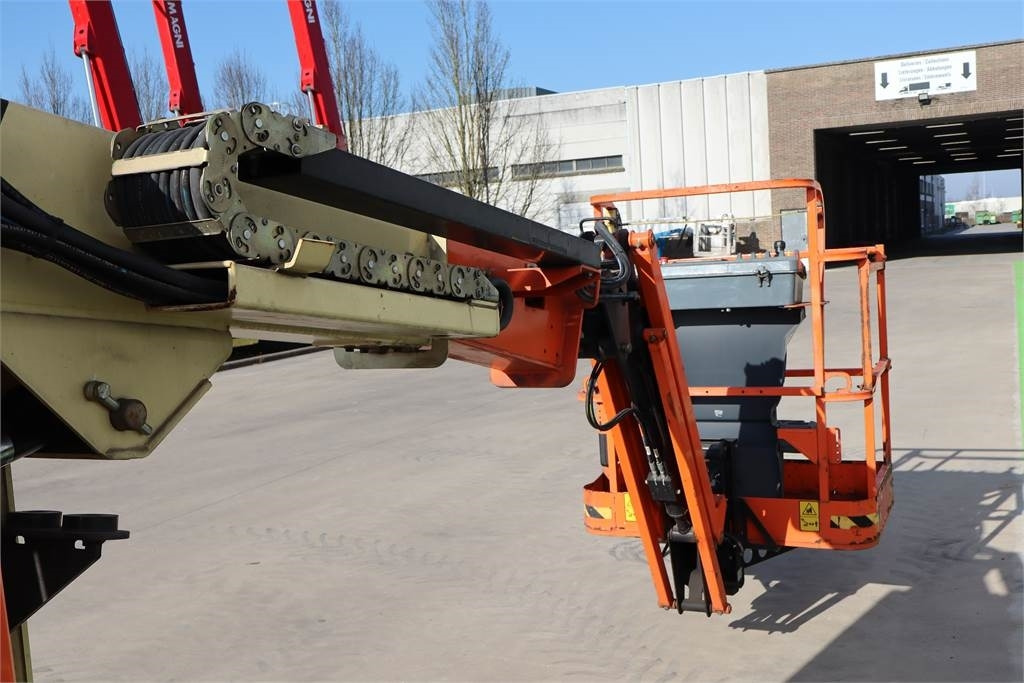 Артикулираща платформа JLG E300AJP: снимка 8