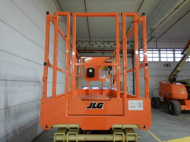 Ножична работна платформа JLG R4045: снимка 10