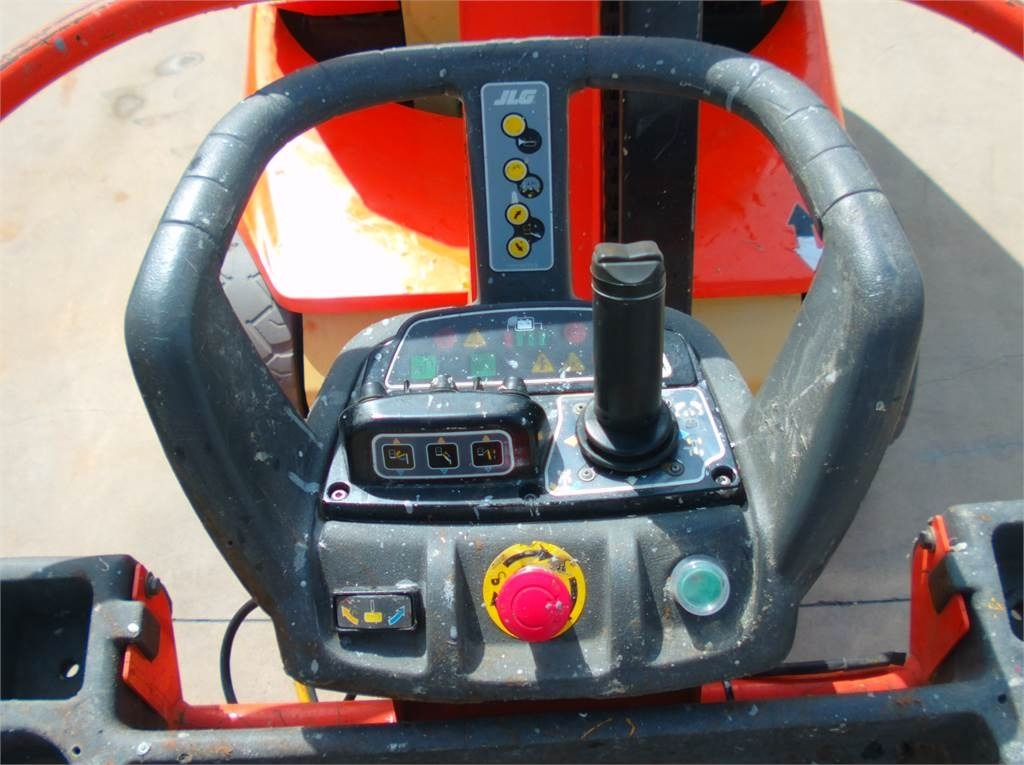 Вертикална работна платформа JLG Toucan 12E+: снимка 9