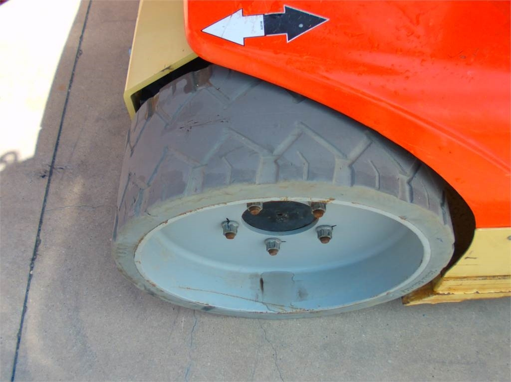 Вертикална работна платформа JLG Toucan 12E+: снимка 14