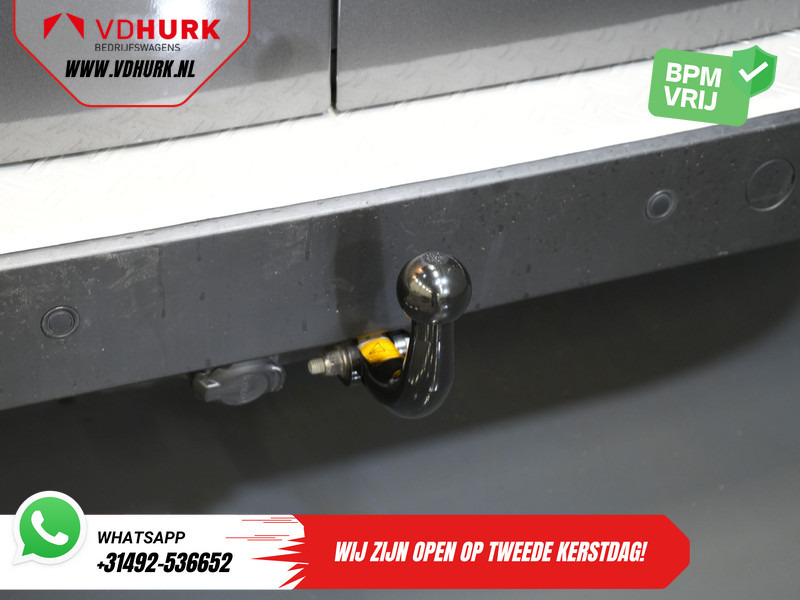 Малък ван Ford Transit Connect 1.5 TDCI 100 pk Trend L2 BPM VRIJ! DB Riem V.V/ Carplay/ Camera/ Airco/ Navi/ PDC/ Trekhaak: снимка 18 Малък ван Ford Transit Connect 1.5 TDCI 100 pk Trend L2 BPM VRIJ! DB Riem V.V/ Carplay/ Camera/ Airco/ Navi/ PDC/ Trekhaak: снимка 18