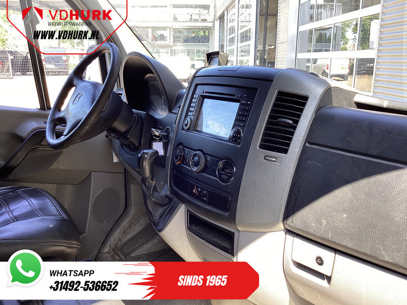 Mercedes-Benz Sprinter 313 2.2 CDI Aut. L2 EXPORT ONLY NL Auto/ APK 05-2026/ 2.8t Trekverm./ Camera/ Cruise/ Trekhaak/ Airco - Товарен бус: снимка 3 Mercedes-Benz Sprinter 313 2.2 CDI Aut. L2 EXPORT ONLY NL Auto/ APK 05-2026/ 2.8t Trekverm./ Camera/ Cruise/ Trekhaak/ Airco - Товарен бус: снимка 3
