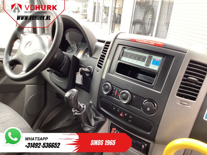 Mercedes-Benz Sprinter 313 2.2 CDI L2H2 €9922 Incl. BTW BPM VRIJ! EXPORT ONLY Combi/ 9 Persoons/ Kombi/ 9P/ Airco/ Rolstoellift - Микробус, Пътнически бус: снимка 3 Mercedes-Benz Sprinter 313 2.2 CDI L2H2 €9922 Incl. BTW BPM VRIJ! EXPORT ONLY Combi/ 9 Persoons/ Kombi/ 9P/ Airco/ Rolstoellift - Микробус, Пътнически бус: снимка 3