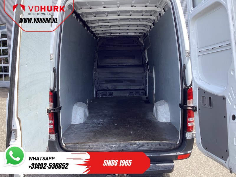 Mercedes-Benz Sprinter 313 2.2 CDI L3H2 EXPORT ONLY Airco/ Cruise/ Camera/ Carplay/ Trekhaak - Товарен бус: снимка 4 Mercedes-Benz Sprinter 313 2.2 CDI L3H2 EXPORT ONLY Airco/ Cruise/ Camera/ Carplay/ Trekhaak - Товарен бус: снимка 4