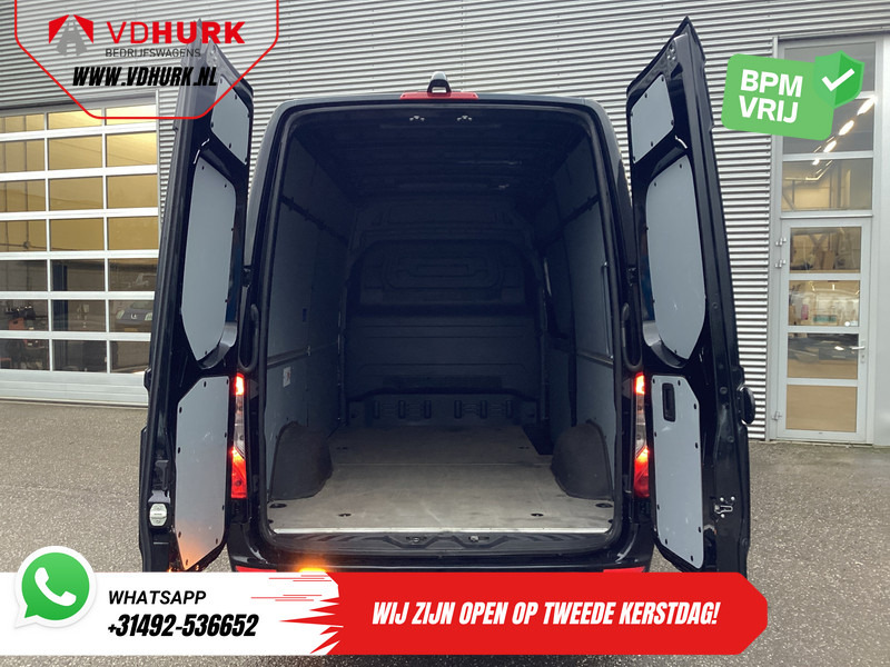 Mercedes-Benz Sprinter 317 CDI Aut. L2H2 3.5t Trekverm./ Gev.Stoel/ Standkachel/ Carplay/ Camera/ Navi/ Cruise/ DAB/ LMV/ Sidebars/ Trekhaak - Товарен бус: снимка 3 Mercedes-Benz Sprinter 317 CDI Aut. L2H2 3.5t Trekverm./ Gev.Stoel/ Standkachel/ Carplay/ Camera/ Navi/ Cruise/ DAB/ LMV/ Sidebars/ Trekhaak - Товарен бус: снимка 3