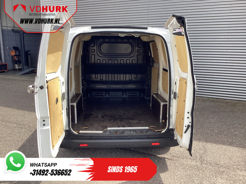 Nissan E-NV200 Business 40 kWh EXPORT ONLY Snellader/ Climate/ Camera/ Cruise - Товарен бус, Електрически бус: снимка 5 Nissan E-NV200 Business 40 kWh EXPORT ONLY Snellader/ Climate/ Camera/ Cruise - Товарен бус, Електрически бус: снимка 5