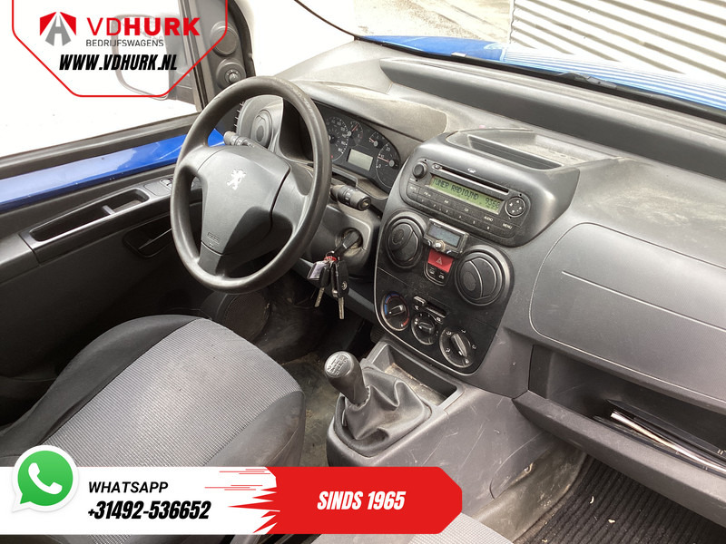 Peugeot Bipper 1.4 HDi EXPORT ONLY Rijdt prima/ Carkit/ Betimmerd/ Radio/ Trekhaak - Малък ван: снимка 3 Peugeot Bipper 1.4 HDi EXPORT ONLY Rijdt prima/ Carkit/ Betimmerd/ Radio/ Trekhaak - Малък ван: снимка 3