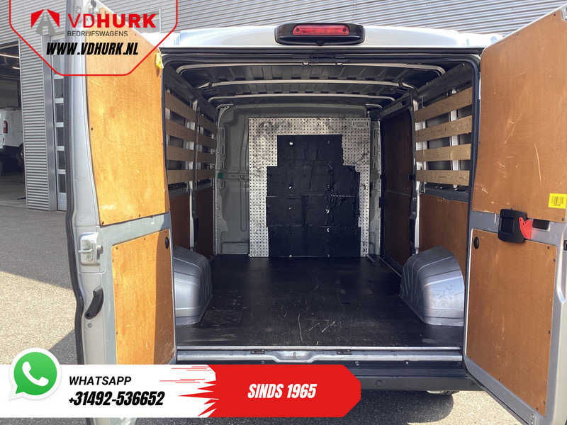 Peugeot Boxer 2.2 HDi 140 pk L2 EXPORT ONLY 3.0t Trekverm./ Navi/ Camera/ PDC/ Cruise/ Airco - Товарен бус: снимка 5 Peugeot Boxer 2.2 HDi 140 pk L2 EXPORT ONLY 3.0t Trekverm./ Navi/ Camera/ PDC/ Cruise/ Airco - Товарен бус: снимка 5