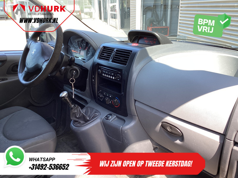 Peugeot Expert 1.6 HDI L2 DC Dubbel Cabine EXPORT ONLY DB Riem V.V./ APK 5-26'/ Airco/ Trekhaak - Малък ван, Бус с двойна кабина: снимка 3 Peugeot Expert 1.6 HDI L2 DC Dubbel Cabine EXPORT ONLY DB Riem V.V./ APK 5-26'/ Airco/ Trekhaak - Малък ван, Бус с двойна кабина: снимка 3