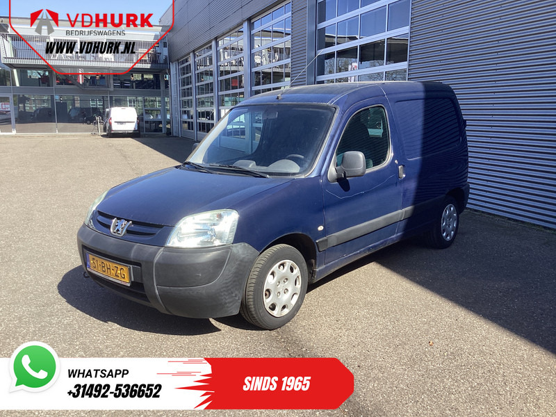 Peugeot Partner 1.4 75 pk EXPORT ONLY BENZINE APK 5-2026/ Riem V.V/ NL auto/ Trekhaak/ Radio - Малък ван: снимка 2 Peugeot Partner 1.4 75 pk EXPORT ONLY BENZINE APK 5-2026/ Riem V.V/ NL auto/ Trekhaak/ Radio - Малък ван: снимка 2