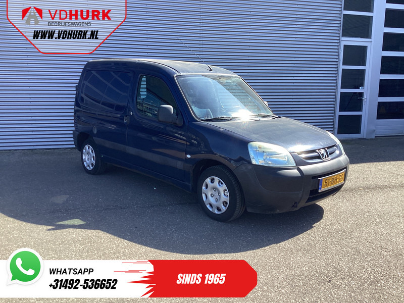 Peugeot Partner 1.4 75 pk EXPORT ONLY BENZINE APK 5-2026/ Riem V.V/ NL auto/ Trekhaak/ Radio - Малък ван: снимка 1 Peugeot Partner 1.4 75 pk EXPORT ONLY BENZINE APK 5-2026/ Riem V.V/ NL auto/ Trekhaak/ Radio - Малък ван: снимка 1
