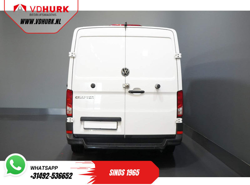 Малък ван Volkswagen Crafter 2.0 TDI L3H2 Gev.stoel/ CarPlay/ Camera/ Cruise/ Airco/ 270Gr. deuren: снимка 6