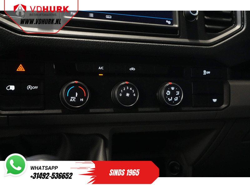 Малък ван Volkswagen Crafter 2.0 TDI L3H2 Gev.stoel/ CarPlay/ Camera/ Cruise/ Airco/ 270Gr. deuren: снимка 18