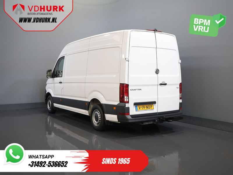Volkswagen Crafter 35 2.0 TDI 140 pk DSG Aut. L3H3 BPM VRIJ! Carplay/ Camera/ Cruise/ Trekhaak/ Betimmerd/ Airco - Товарен бус: снимка 2 Volkswagen Crafter 35 2.0 TDI 140 pk DSG Aut. L3H3 BPM VRIJ! Carplay/ Camera/ Cruise/ Trekhaak/ Betimmerd/ Airco - Товарен бус: снимка 2