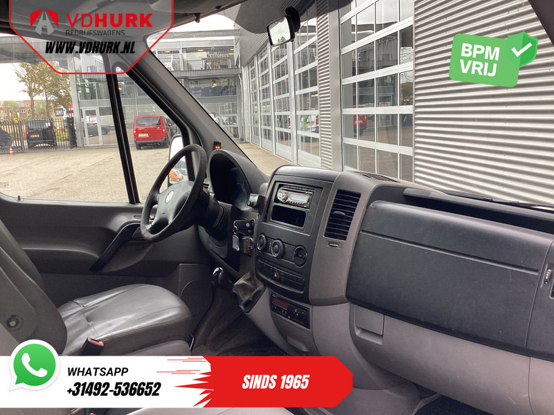 Volkswagen Crafter 50 2.5 TDI Aut. L2H2 DC Dubbel Cabine EXPORT 5 cil/ 3.5t Trekverm./ Airco/ 6 Pers./ 270Gr.Deuren/ Trekhaak - Товарен бус, Бус с двойна кабина: снимка 3 Volkswagen Crafter 50 2.5 TDI Aut. L2H2 DC Dubbel Cabine EXPORT 5 cil/ 3.5t Trekverm./ Airco/ 6 Pers./ 270Gr.Deuren/ Trekhaak - Товарен бус, Бус с двойна кабина: снимка 3