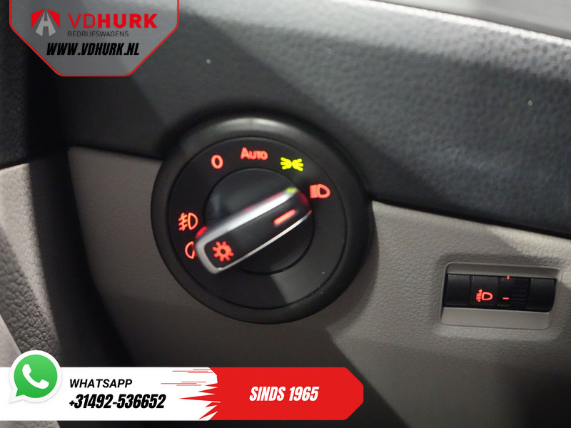 Малък ван Volkswagen Transporter 2.0 TDI 150 pk DSG Aut. L2 BPM VRIJ! Carplay/ 2.5t Trekverm./ LMV/ Cruise/ Navi/ Trekhaak: снимка 17