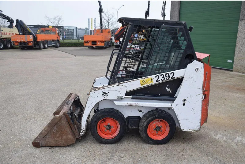 Bobcat S70 - Мини челен товарач: снимка 1 Bobcat S70 - Мини челен товарач: снимка 1