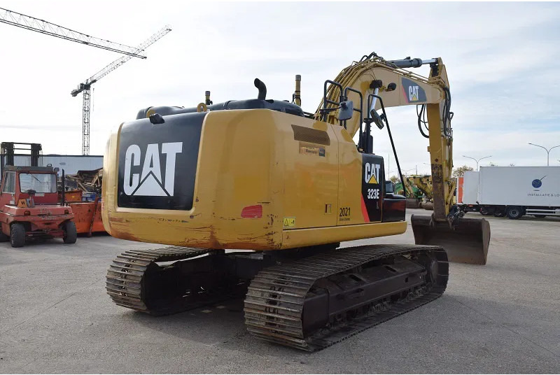 Caterpillar 323E-stock id2 - Верижен багер: снимка 3 Caterpillar 323E-stock id2 - Верижен багер: снимка 3