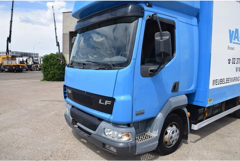 DAF LF 220 LF45 220 - Камион фургон: снимка 3 DAF LF 220 LF45 220 - Камион фургон: снимка 3