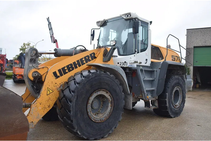 Liebherr L576 X power -stock id93 - Колесен товарач: снимка 3 Liebherr L576 X power -stock id93 - Колесен товарач: снимка 3
