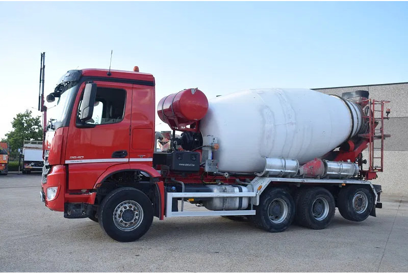 Mercedes-Benz Arocs 3640 DEBUF 9 CUB - Бетоновоз: снимка 2 Mercedes-Benz Arocs 3640 DEBUF 9 CUB - Бетоновоз: снимка 2