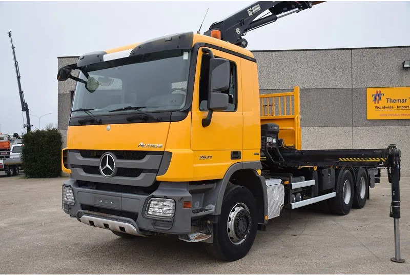 Mercedes-Benz - Бордови камион, Камион с кран: снимка 2 Mercedes-Benz - Бордови камион, Камион с кран: снимка 2
