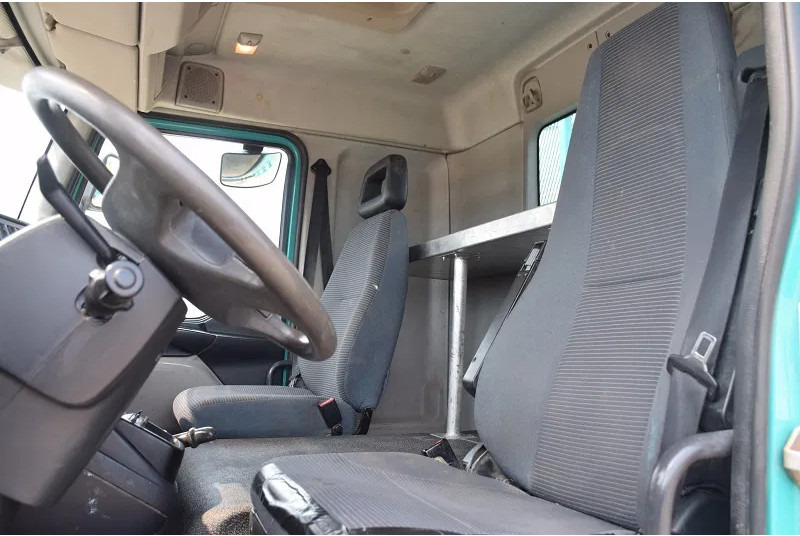 Самосвал камион Volvo FL 240: снимка 9