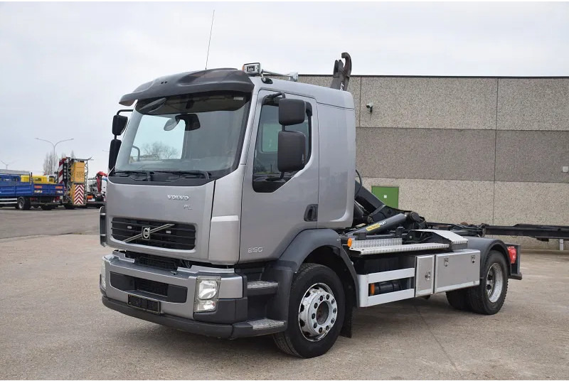 Volvo FL 290 - Мултилифт с кука камион: снимка 2 Volvo FL 290 - Мултилифт с кука камион: снимка 2