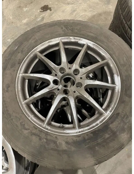 Continental Continental banden met velgen 235/65 R17 - Гуми и джанти за Лек автомобил: снимка 2 Continental Continental banden met velgen 235/65 R17 - Гуми и джанти за Лек автомобил: снимка 2