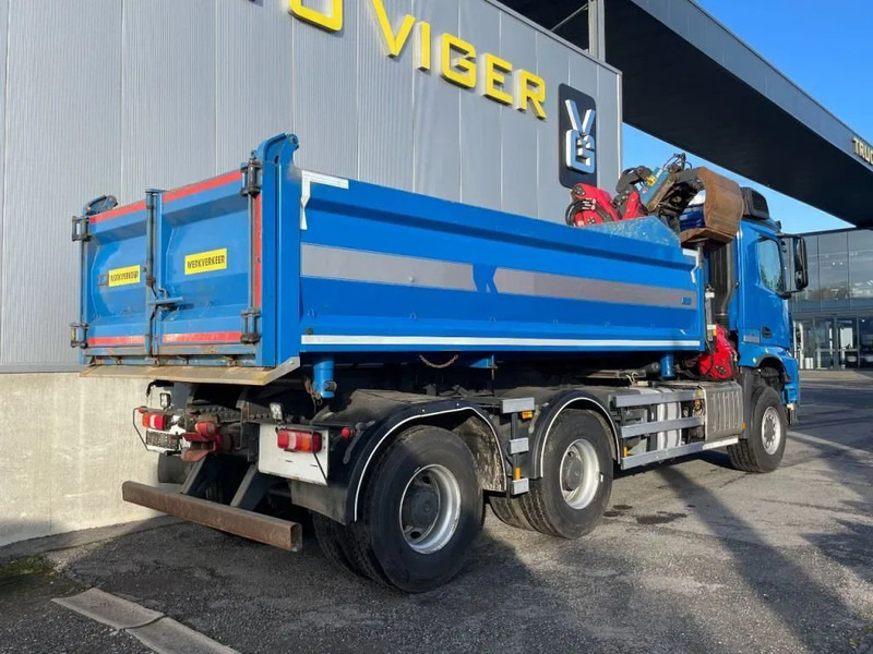 Mercedes-Benz Arocs 3342 *6x6*meegestuurd as*2zijdige kipper*Airco*Bluetooth - Самосвал камион, Камион с кран: снимка 2 Mercedes-Benz Arocs 3342 *6x6*meegestuurd as*2zijdige kipper*Airco*Bluetooth - Самосвал камион, Камион с кран: снимка 2