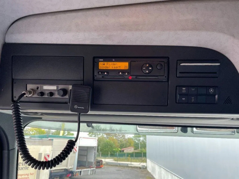 Самосвал камион, Камион с кран Mercedes-Benz Arocs 3342 *6x6*meegestuurd as*2zijdige kipper*Airco*Bluetooth: снимка 8 Самосвал камион, Камион с кран Mercedes-Benz Arocs 3342 *6x6*meegestuurd as*2zijdige kipper*Airco*Bluetooth: снимка 8