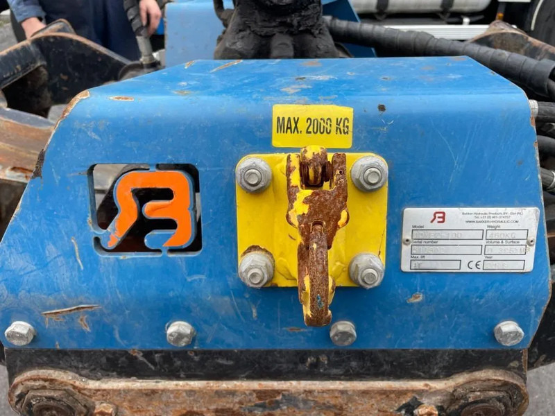 Самосвал камион, Камион с кран Mercedes-Benz Arocs 3342 *6x6*meegestuurd as*2zijdige kipper*Airco*Bluetooth: снимка 11 Самосвал камион, Камион с кран Mercedes-Benz Arocs 3342 *6x6*meegestuurd as*2zijdige kipper*Airco*Bluetooth: снимка 11