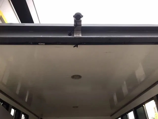Камион за коне Mercedes-Benz Atego 1018 *Cruise control*Airco*Achteruitrijcamera*elektrische ruiten: снимка 13 Камион за коне Mercedes-Benz Atego 1018 *Cruise control*Airco*Achteruitrijcamera*elektrische ruiten: снимка 13