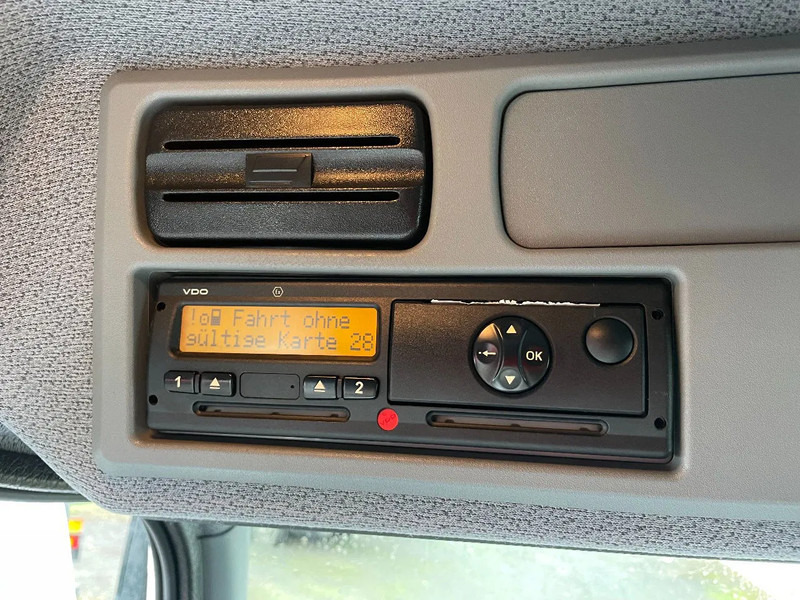 Mercedes-Benz Atego 1221 *Cruise control*Bluetooth*Elektrisch verstelbare en verwarmde spiegels - Рефрижератор камион: снимка 5 Mercedes-Benz Atego 1221 *Cruise control*Bluetooth*Elektrisch verstelbare en verwarmde spiegels - Рефрижератор камион: снимка 5