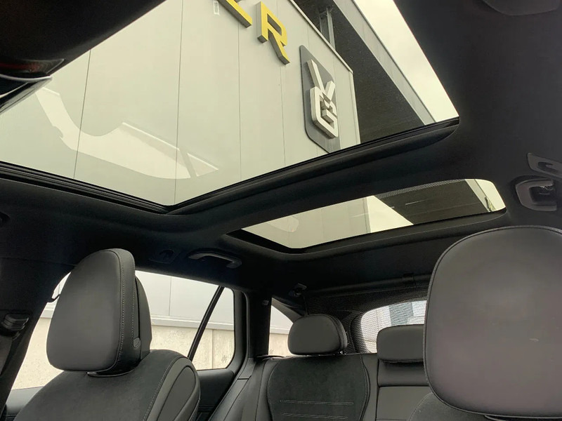 Лек автомобил Mercedes-Benz C-Klasse 300*Parktronic*Thermatic*Distronic*Rijstrookassistent*Panoramische dak*: снимка 11