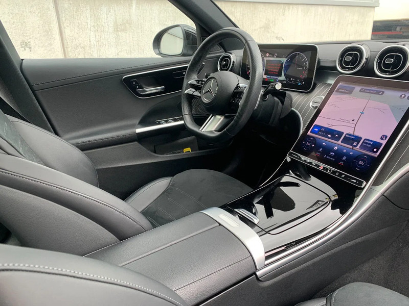 Лек автомобил Mercedes-Benz C-Klasse 300*Parktronic*Thermatic*Distronic*Rijstrookassistent*Panoramische dak*: снимка 9