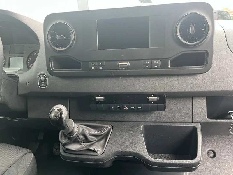Mercedes-Benz Sprinter 315 L3H2*360°Camera*parktronic*cruise control*zetelverwarming* - Товарен бус: снимка 5 Mercedes-Benz Sprinter 315 L3H2*360°Camera*parktronic*cruise control*zetelverwarming* - Товарен бус: снимка 5