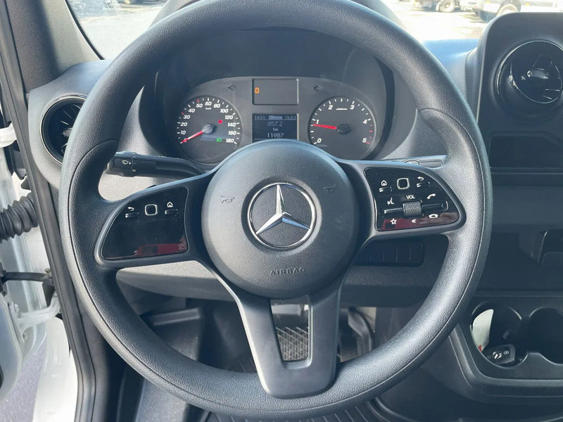 Mercedes-Benz Sprinter 315 L3H2*NEW Carrier xarios 350 -18°C*achteruitrijcamera*navigatie*zetelverwarming*360° camera* - Хладилен бус: снимка 2 Mercedes-Benz Sprinter 315 L3H2*NEW Carrier xarios 350 -18°C*achteruitrijcamera*navigatie*zetelverwarming*360° camera* - Хладилен бус: снимка 2