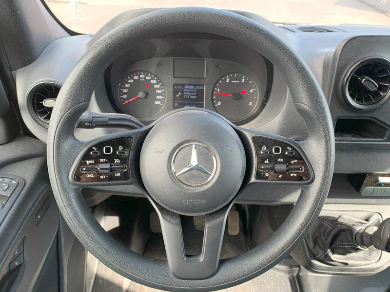 Mercedes-Benz Sprinter 317 CDI*NEW XARIOS 350*L2H2*360°CAMERA*TEMPOMAT*NAVIGATIE* - Хладилен бус: снимка 5 Mercedes-Benz Sprinter 317 CDI*NEW XARIOS 350*L2H2*360°CAMERA*TEMPOMAT*NAVIGATIE* - Хладилен бус: снимка 5