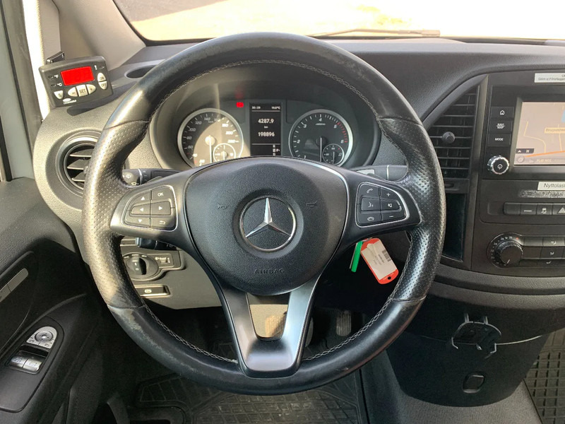 Mercedes-Benz Vito 116 CDI*Koelwagen*Achteruitrijcamera*Navigatie* - Хладилен бус, Бус с двойна кабина: снимка 3 Mercedes-Benz Vito 116 CDI*Koelwagen*Achteruitrijcamera*Navigatie* - Хладилен бус, Бус с двойна кабина: снимка 3