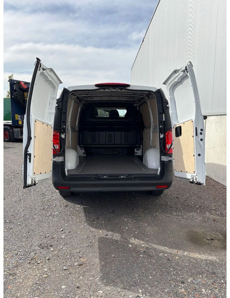 Mercedes-Benz Vito Camera*Automaat*Trekhaak*Navigatie*Airco - Малък ван: снимка 3 Mercedes-Benz Vito Camera*Automaat*Trekhaak*Navigatie*Airco - Малък ван: снимка 3
