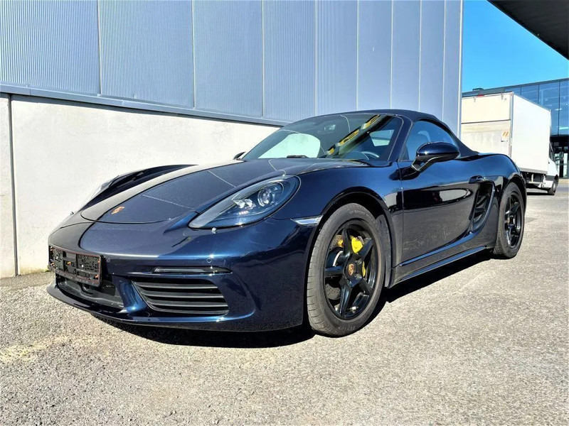 Porsche 718 Boxster *Achteruitrijcamera*Navigatie*Zetelverwarming*Cruise control - Лек автомобил: снимка 1 Porsche 718 Boxster *Achteruitrijcamera*Navigatie*Zetelverwarming*Cruise control - Лек автомобил: снимка 1