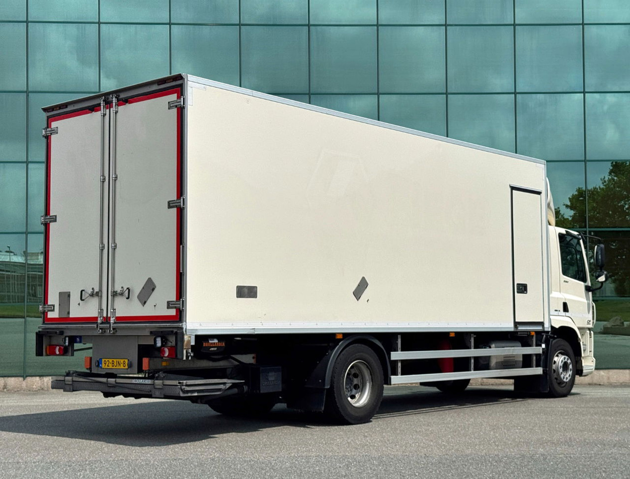 DAF CF 290 - Рефрижератор камион: снимка 4 DAF CF 290 - Рефрижератор камион: снимка 4