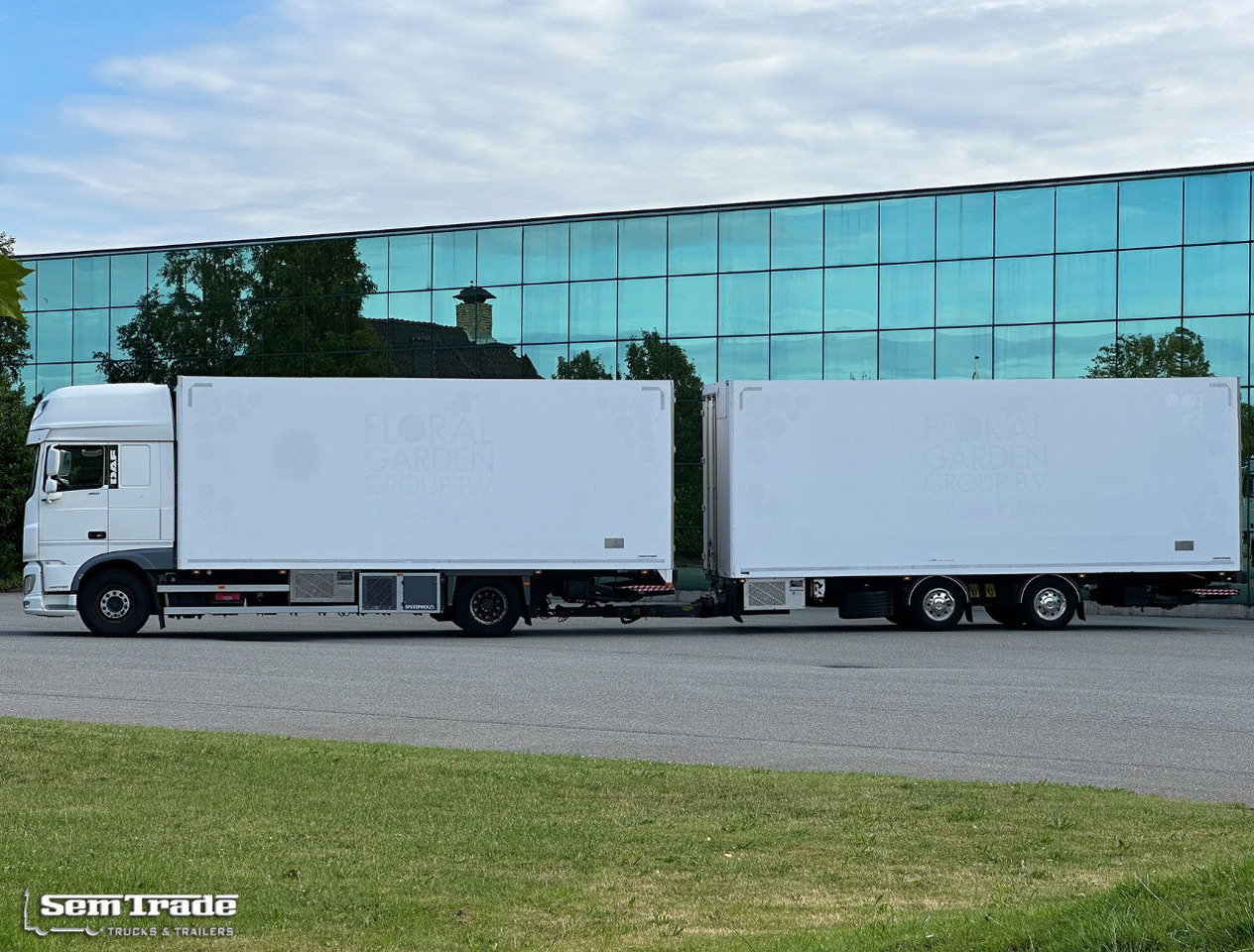 DAF XF 460 SSC Only 636.000 KM Tail Lift Cooling TOP Condition Holland-Combi - Рефрижератор камион: снимка 2 DAF XF 460 SSC Only 636.000 KM Tail Lift Cooling TOP Condition Holland-Combi - Рефрижератор камион: снимка 2