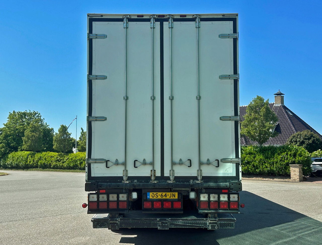 Ekeri 3-AS Multi Temp 1335 x 250 x 271 CM Inside Tail Lift - Рефрижератор полуремарке: снимка 4 Ekeri 3-AS Multi Temp 1335 x 250 x 271 CM Inside Tail Lift - Рефрижератор полуремарке: снимка 4